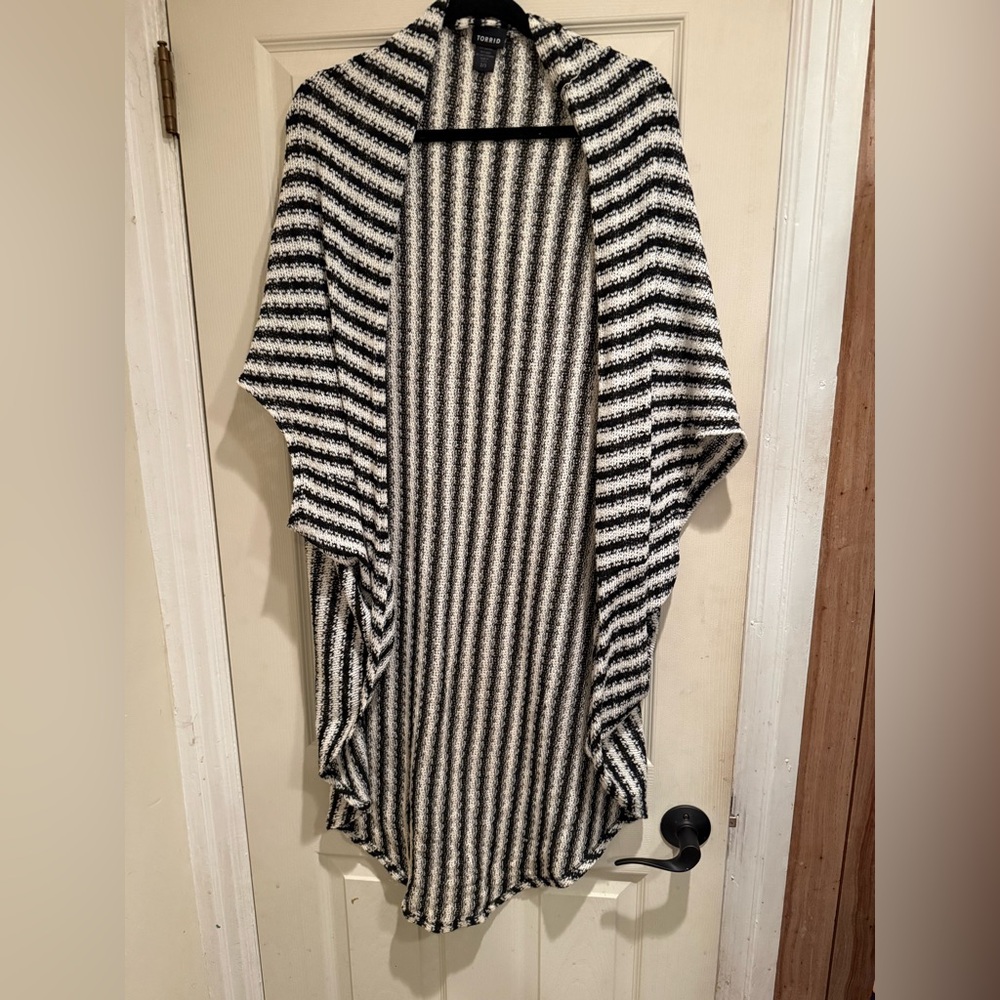 Black and White Striped Open Cardigan